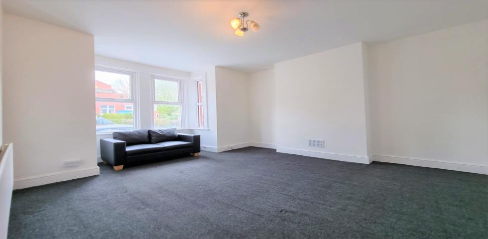 			4 Bedroom, 1 bath, 1 reception Terraced House			 Harlesden Road, Harlesden